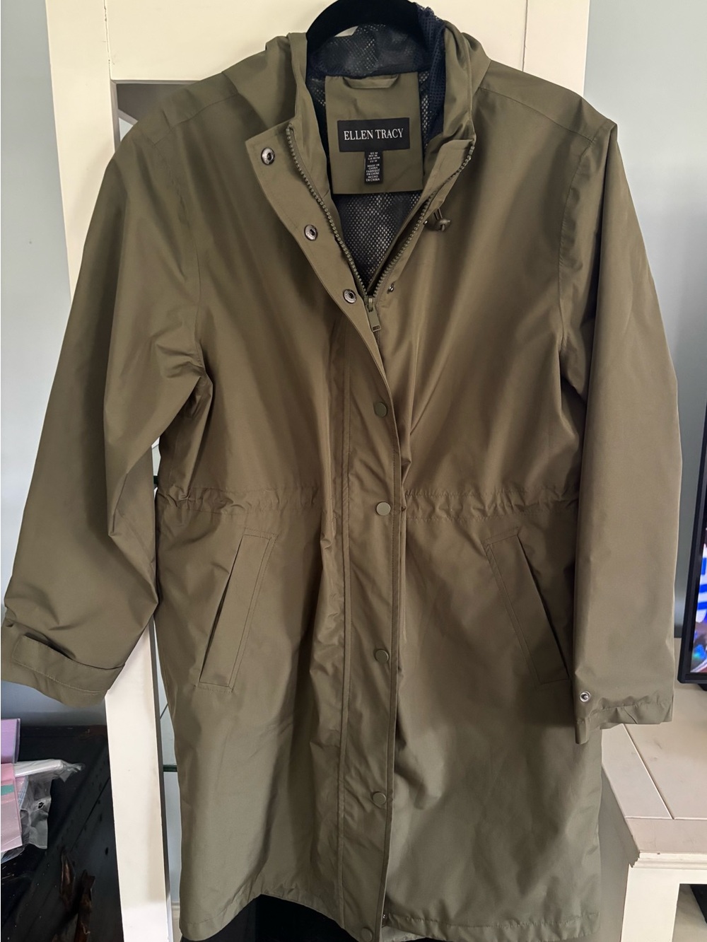 Ellen Tracy Olive Green Women’s Raincoat Jacket